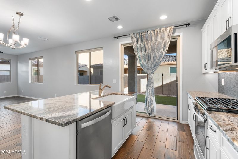 9814 E Palladium Dr, Mesa, AZ 85212