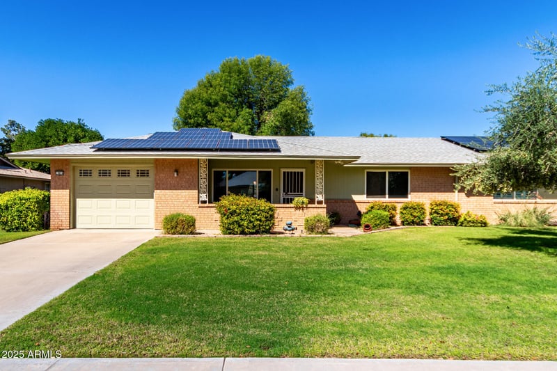 9814 Gulf Hills Dr, Sun City, AZ 85351