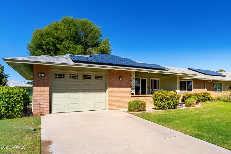 9814 Gulf Hills Dr, Sun City, AZ 85351