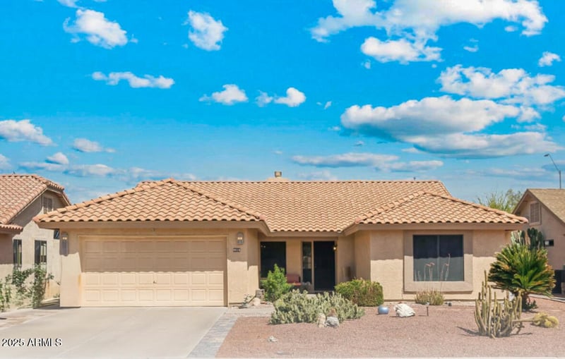 9814 Menadota Dr, Peoria, AZ 85382