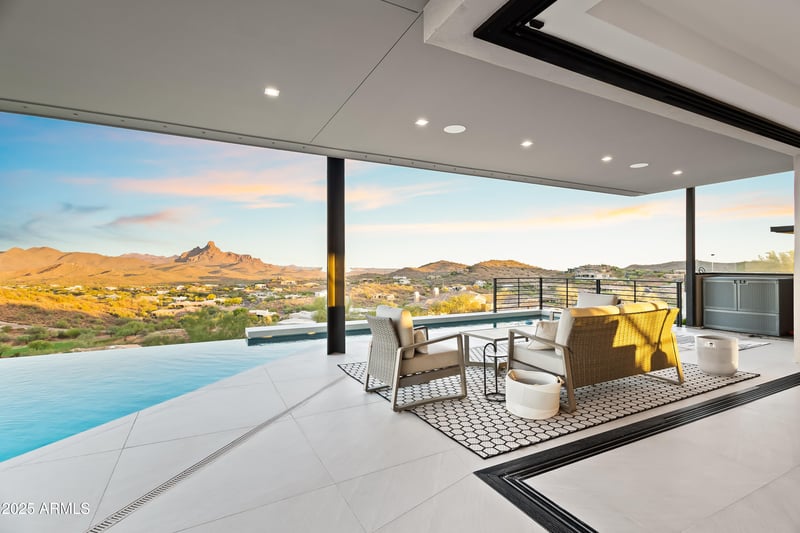 9814 Red Bluff Dr, Fountain Hills, AZ 85268