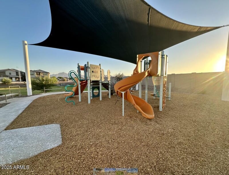 9815 Albeniz Pl, Tolleson, AZ 85353