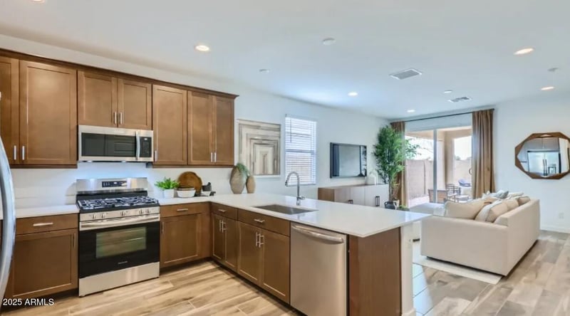 9815 Cheery Lynn Rd, Phoenix, AZ 85037