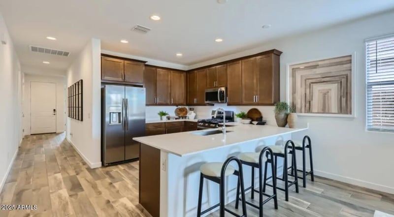 9815 Cheery Lynn Rd, Phoenix, AZ 85037