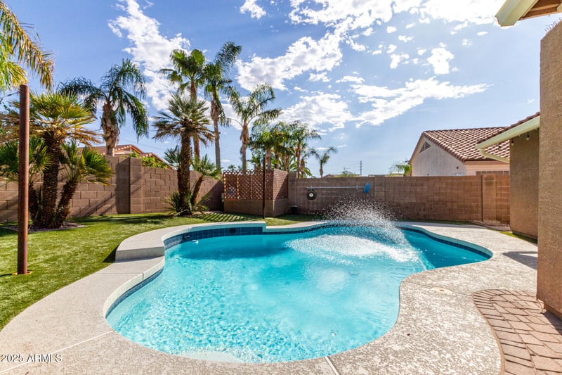 9815 Pantera Ave, Mesa, AZ 85212