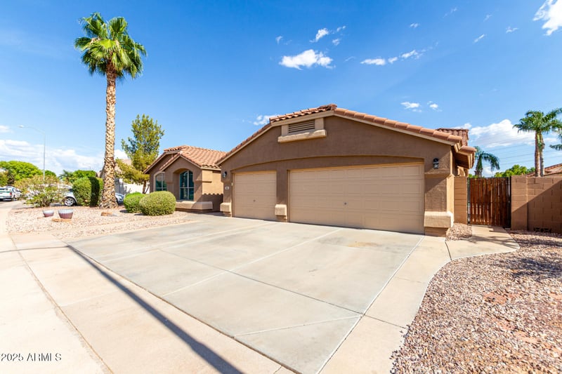 9815 Pantera Ave, Mesa, AZ 85212