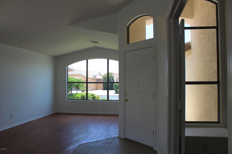 9816 E Olla Ave, Mesa, AZ 85212