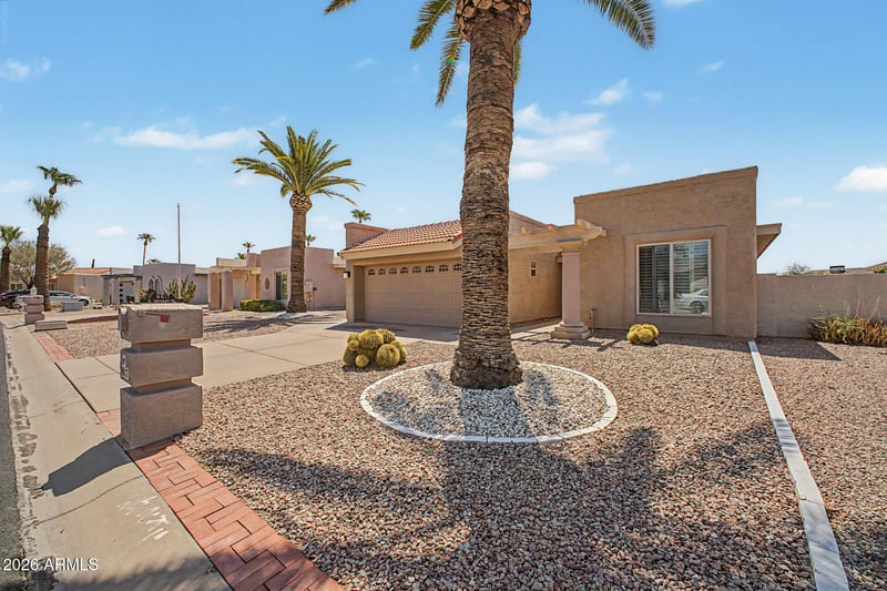 9817 E Navajo Pl, Sun Lakes, AZ 85248