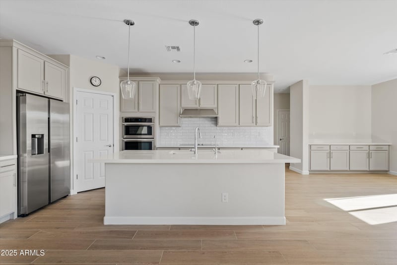 9817 Satellite Dr, Mesa, AZ 85212