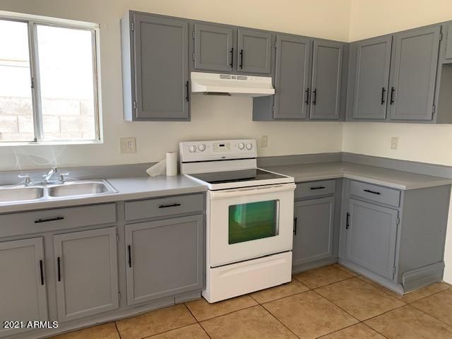 9818 E Birchwood Ave, Mesa, AZ 85208