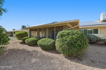 9819 Lindgren Ave, Sun City, AZ 85373