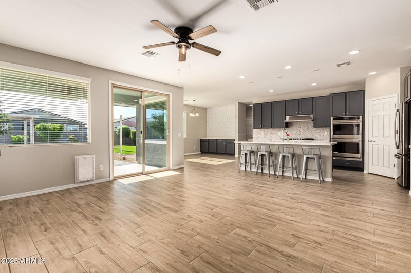 9819 Seismic Ave, Mesa, AZ 85212