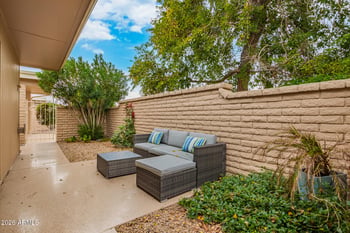 9819 Lancaster Dr, Sun City, AZ 85351
