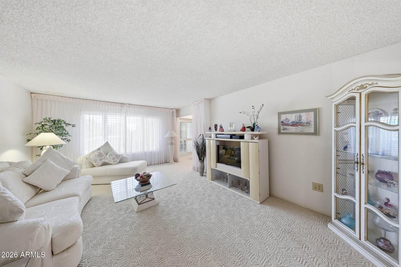 9819 Lindgren Ave, Sun City, AZ 85373