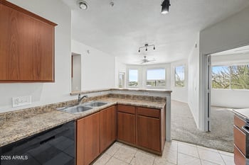 9820 Central Ave #132, Phoenix, AZ 85020