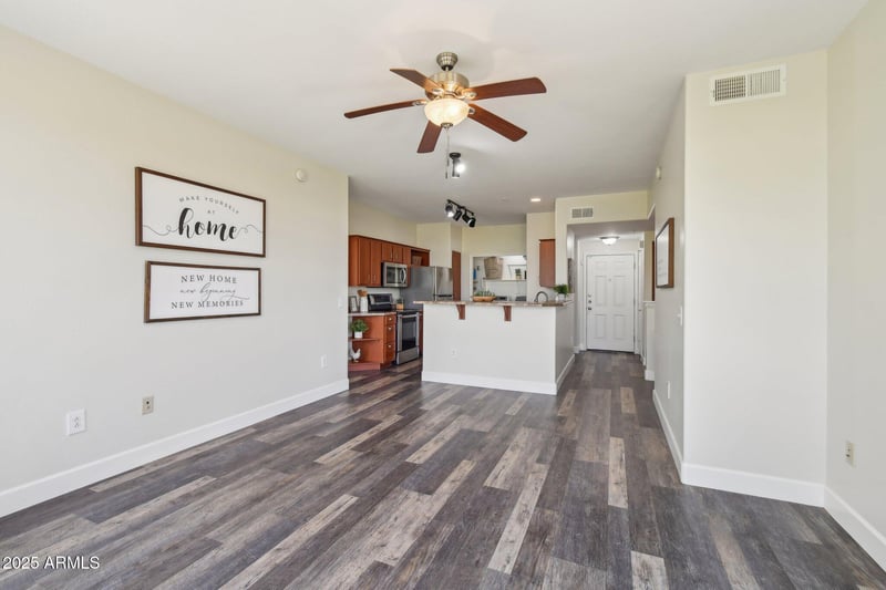 9820 Central Ave #234, Phoenix, AZ 85020