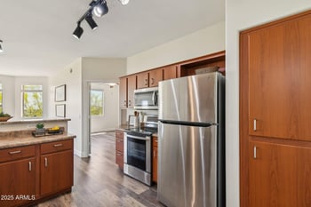 9820 Central Ave #234, Phoenix, AZ 85020