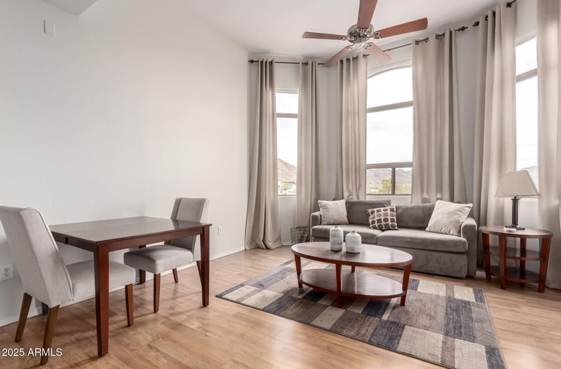 9820 Central Ave #321, Phoenix, AZ 85020