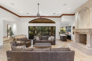 9820 Thompson Peak Pw #602, Scottsdale, AZ 85255