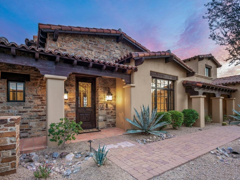 9820 E Thompson Peak Pw #622, Scottsdale, AZ 85255