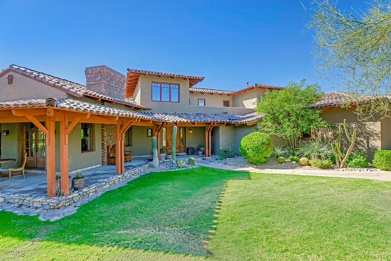 9820 E Thompson Peak Pw #655, Scottsdale, AZ 85255