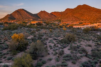 9820 E Thompson Peak Pw #713, Scottsdale, AZ 85255