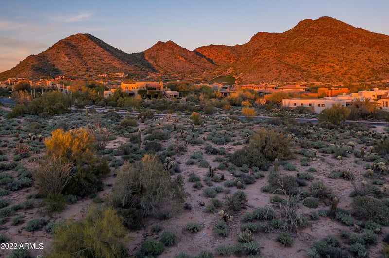 9820 E Thompson Peak Pw #713, Scottsdale, AZ 85255