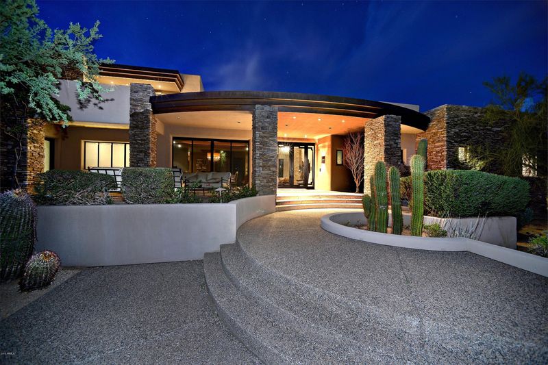 9820 E Thompson Peak Pw #726, Scottsdale, AZ 85255