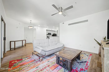 9820 N Central Ave #120, Phoenix, AZ 85020