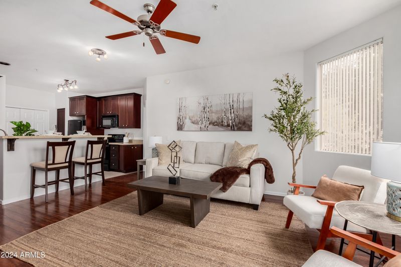 9820 N Central Ave #131, Phoenix, AZ 85020
