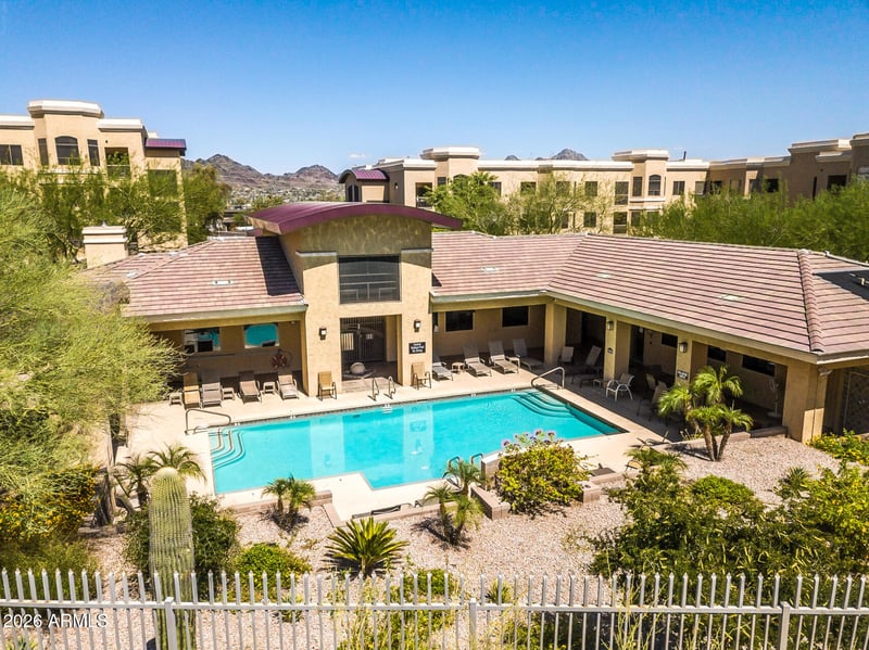 9820 N Central Ave #132, Phoenix, AZ 85020