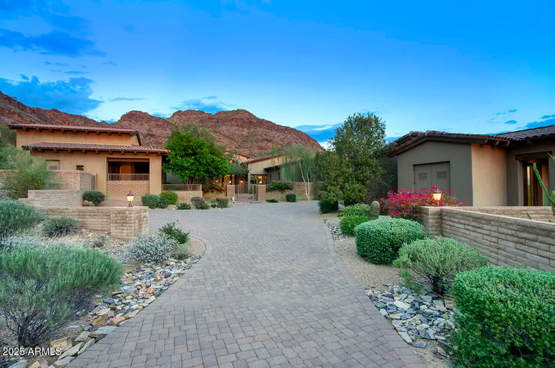 9820 Thompson Peak Pw #628, Scottsdale, AZ 85255