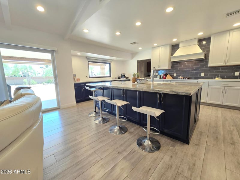 9821 Becker Ln, Scottsdale, AZ 85260
