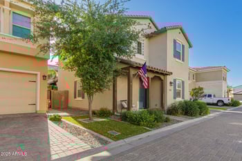 9821 Kinetic Dr, Mesa, AZ 85212