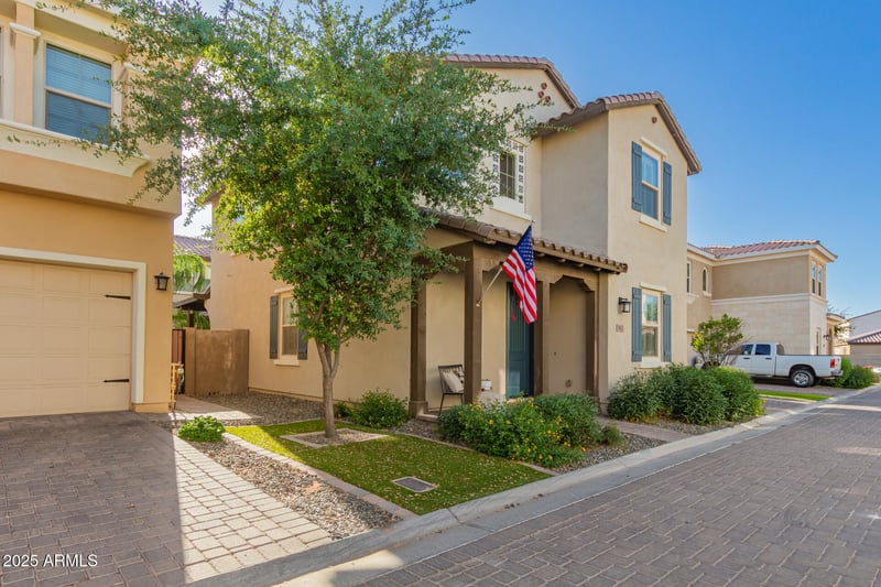 9821 Kinetic Dr, Mesa, AZ 85212