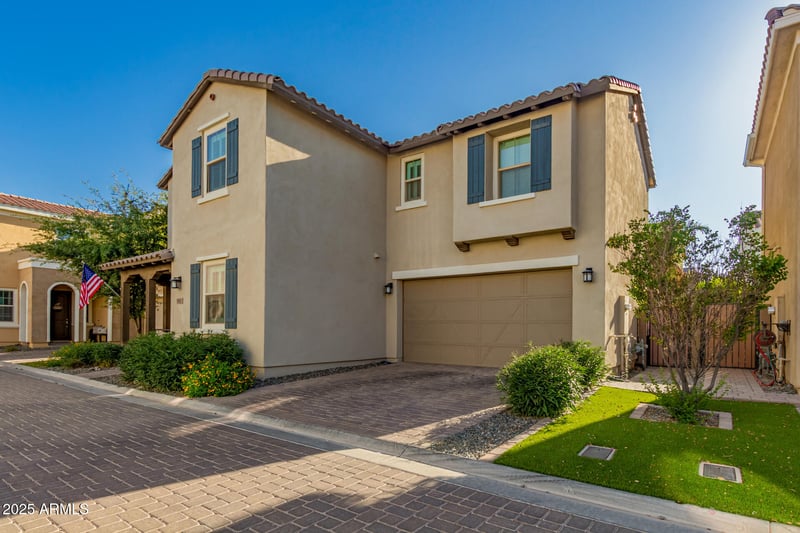 9821 Kinetic Dr, Mesa, AZ 85212