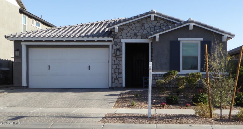 9821 Supernova Dr, Mesa, AZ 85212