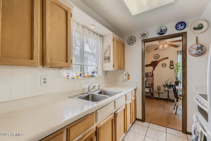 9821 W Lancaster Dr, Sun City, AZ 85351