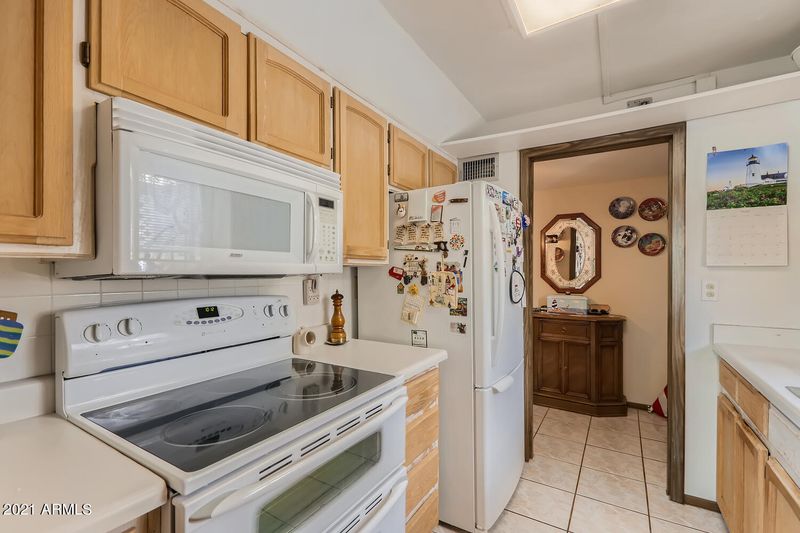 9821 W Lancaster Dr, Sun City, AZ 85351