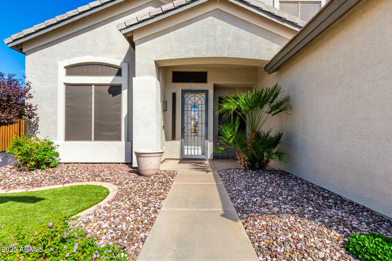 9822 Lompoc Ave, Mesa, AZ 85209
