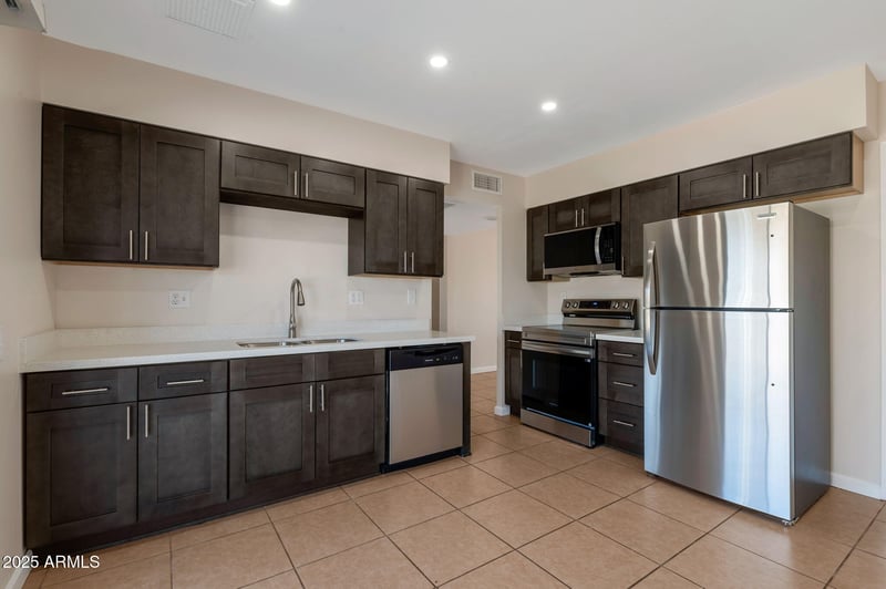 9822 Silverbell Dr, Sun City, AZ 85351