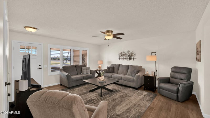 9822 Long Hills Dr, Sun City, AZ 85351
