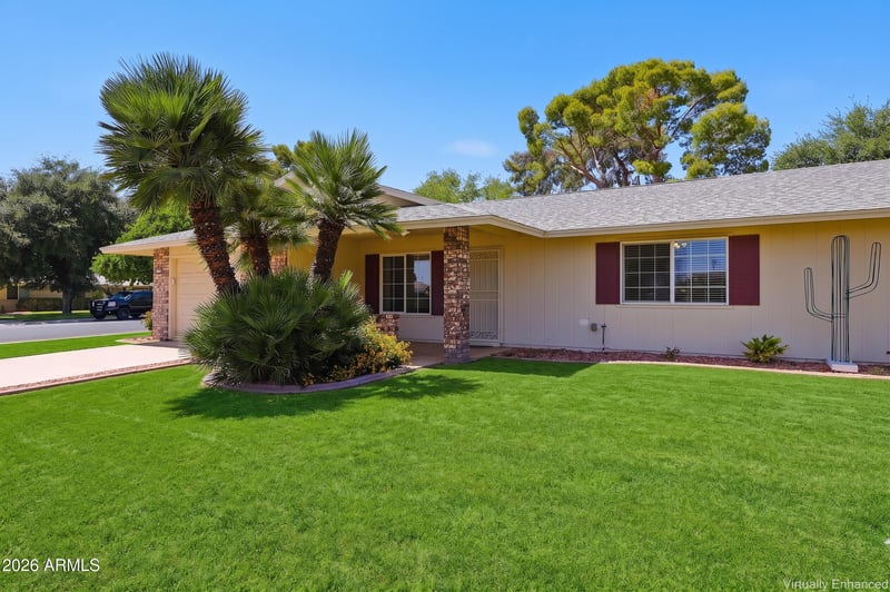9822 Sandstone Dr, Sun City, AZ 85351