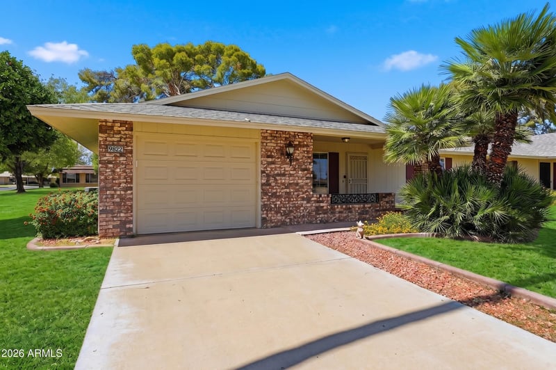 9822 Sandstone Dr, Sun City, AZ 85351