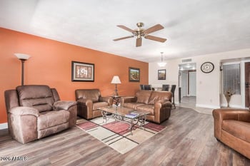 9823 Topeka Dr, Peoria, AZ 85382