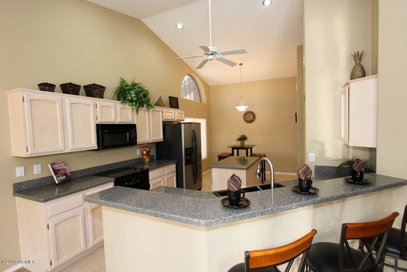 9825 E Sunridge Dr, Sun Lakes, AZ 85248