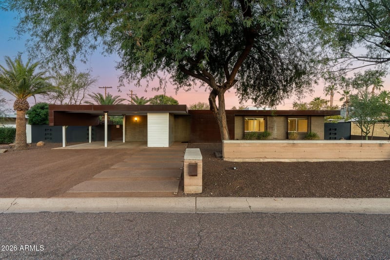 9825 N 35th Pl, Phoenix, AZ 85028