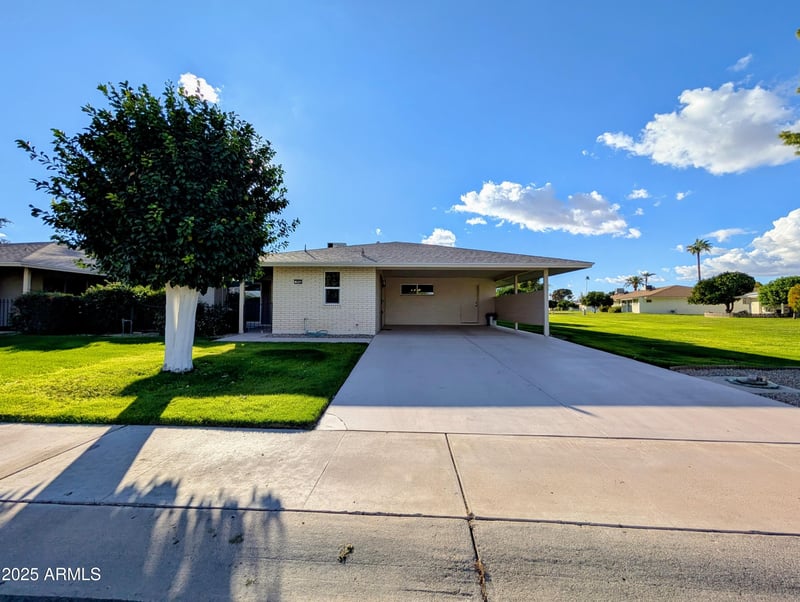 9826 107th Ave, Sun City, AZ 85351