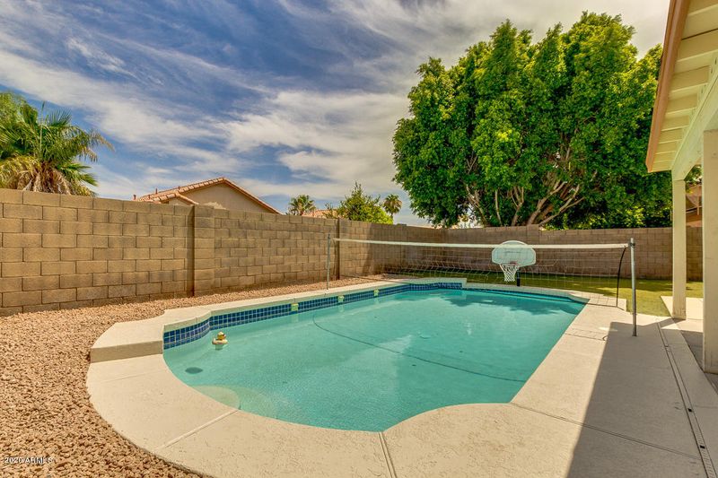 9826 W Runion Dr, Peoria, AZ 85382