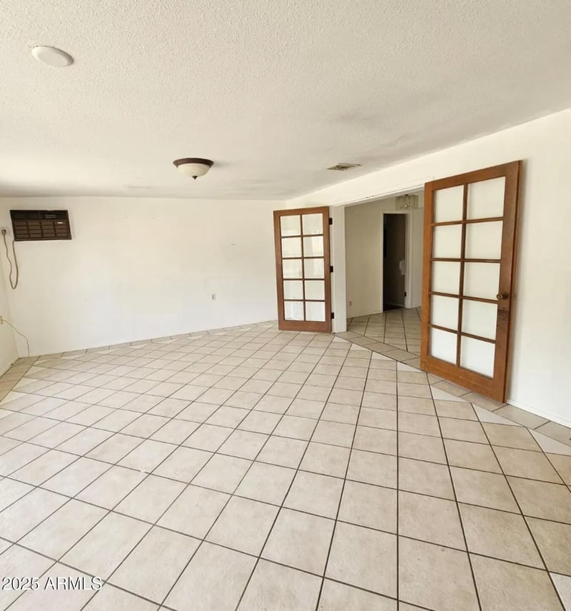 9827 17th Dr, Phoenix, AZ 85021